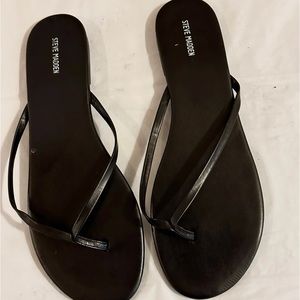 Black Steve Madden Sandals.